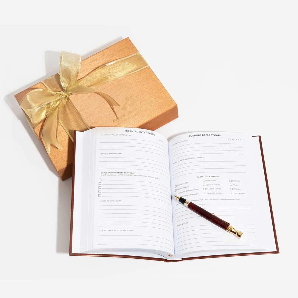 Gratitude Journal with Gold Foil Embossing - perfect gift idea - Planner  Peace